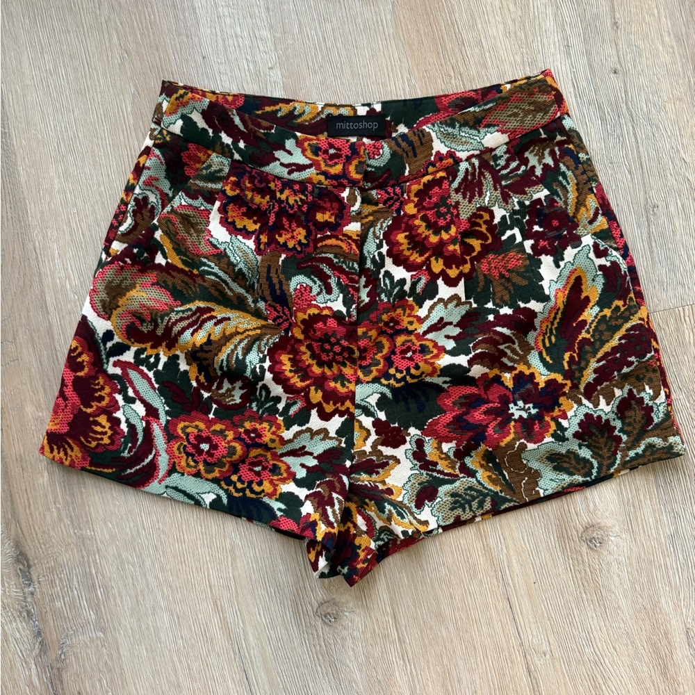 Mittoshop Floral High-Waist Shorts